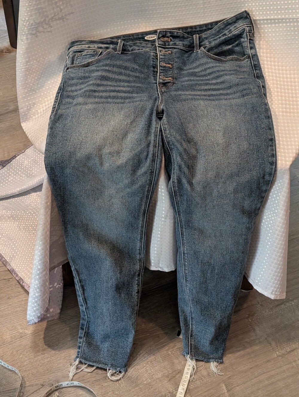 Old Navy Women's Dark Wash Ankle Crop Button-Fly Jeans